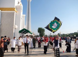 Bupati Gowa Sulsel Lepas Ratusan Peserta Karnaval Santri